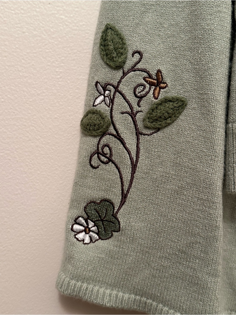 Her Universe The Lord Of The Rings Shire Tie-Front Bell Sleeves Sage Cardigan - Picture 3 of 7